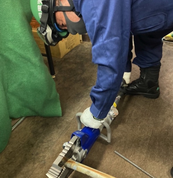 油圧式救助器具